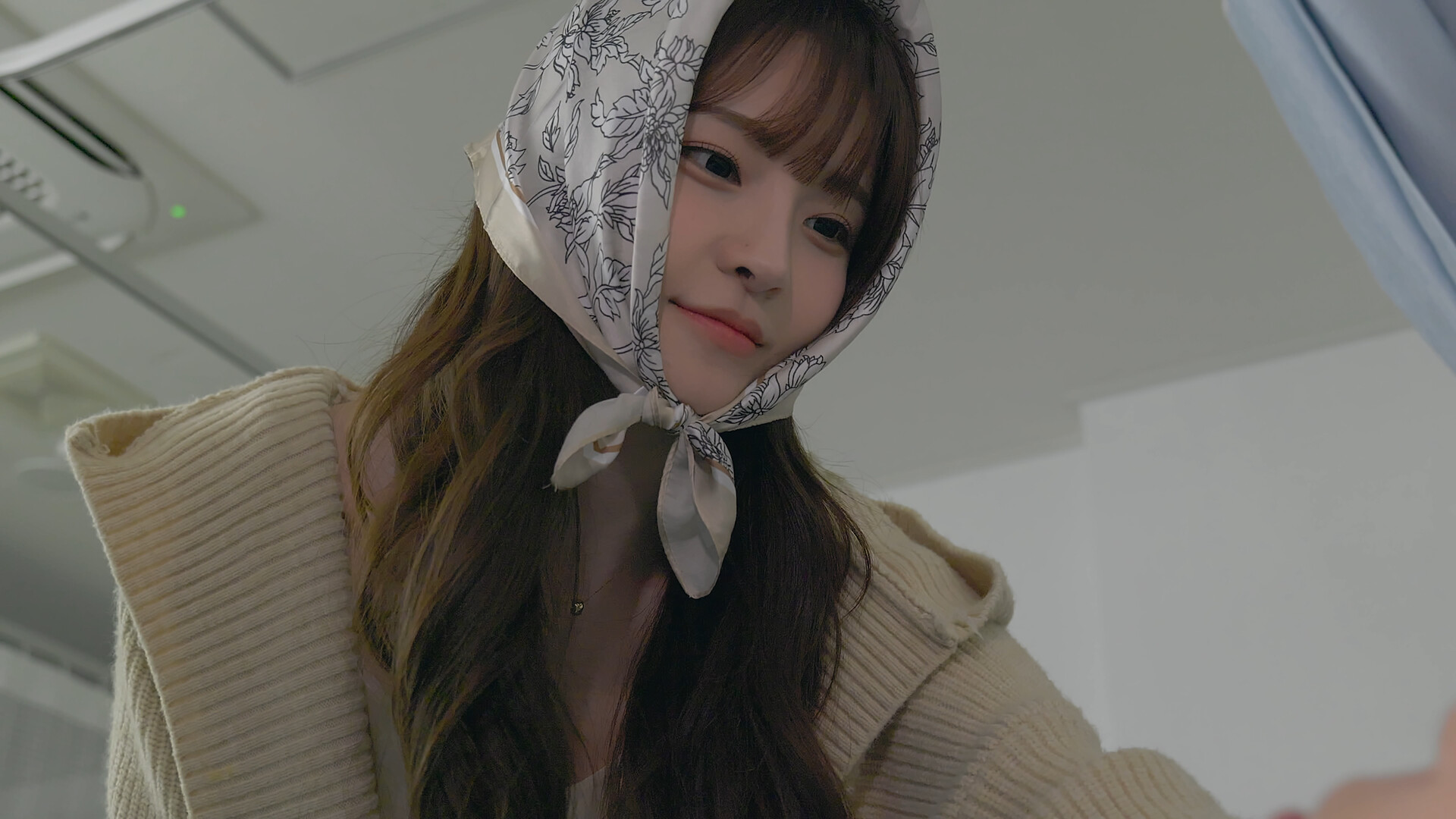 阿西, 美女室友竟然？2